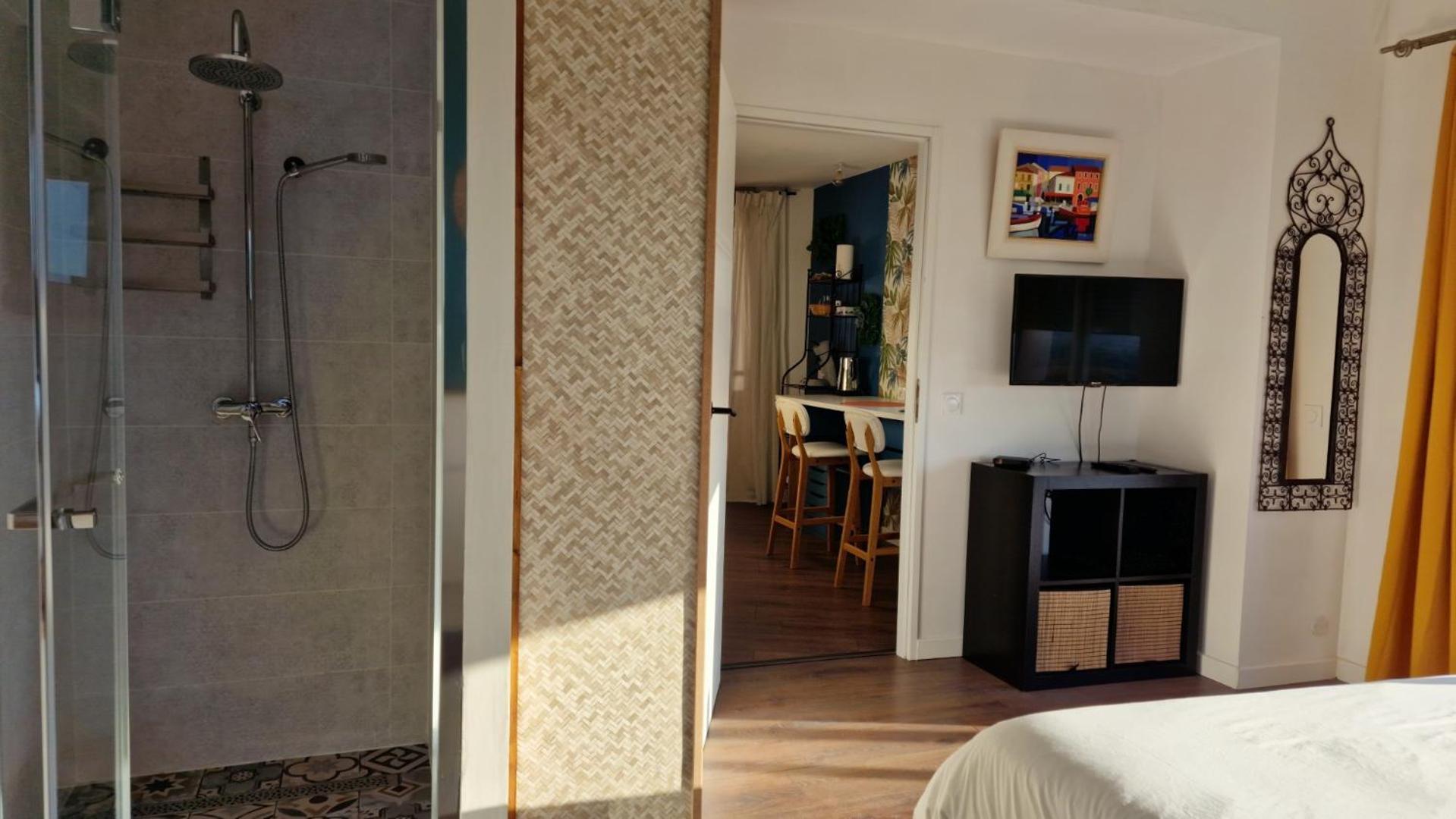 Reve D'Escapade Chambre Avec Vue Sublime Sur Les Cevennes Ardechoises Barjac  Bagian luar foto